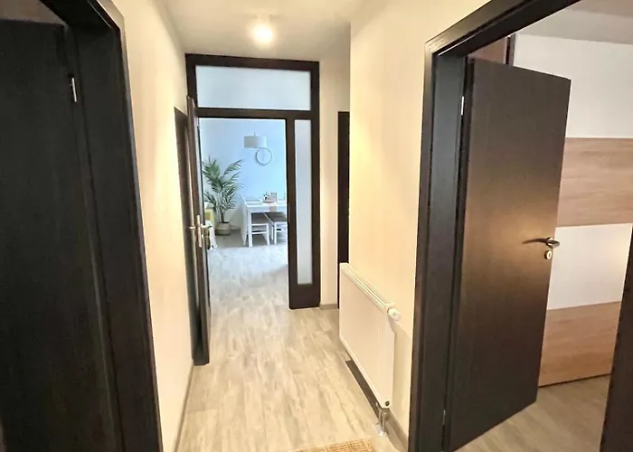 アパート The Elite Downtown 2- Bedroom Ac & Garage Parking