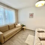 アパート The Elite Downtown 2- Bedroom Ac & Garage Parking *